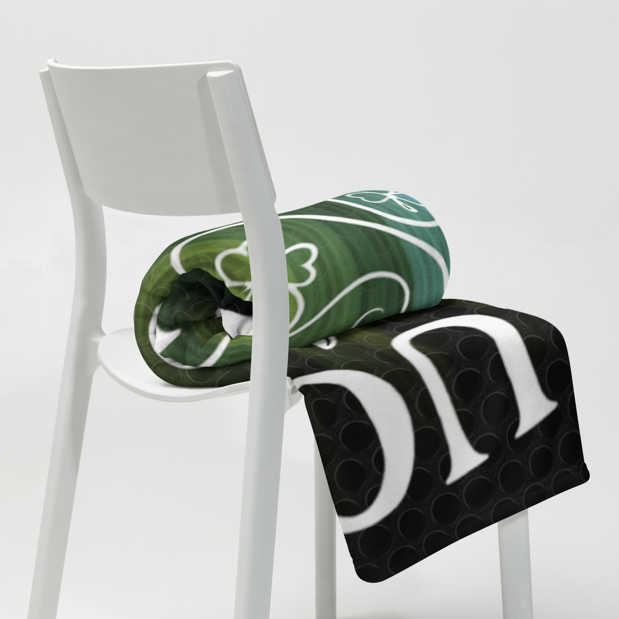 "Lucky Paw" Premium Kuscheldecke